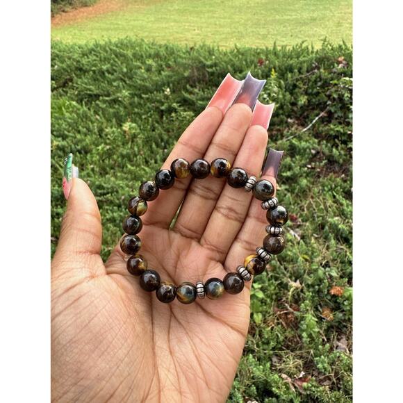 African assorted tribal bracelets with beautiful engraved designs - Picture 6 of 8